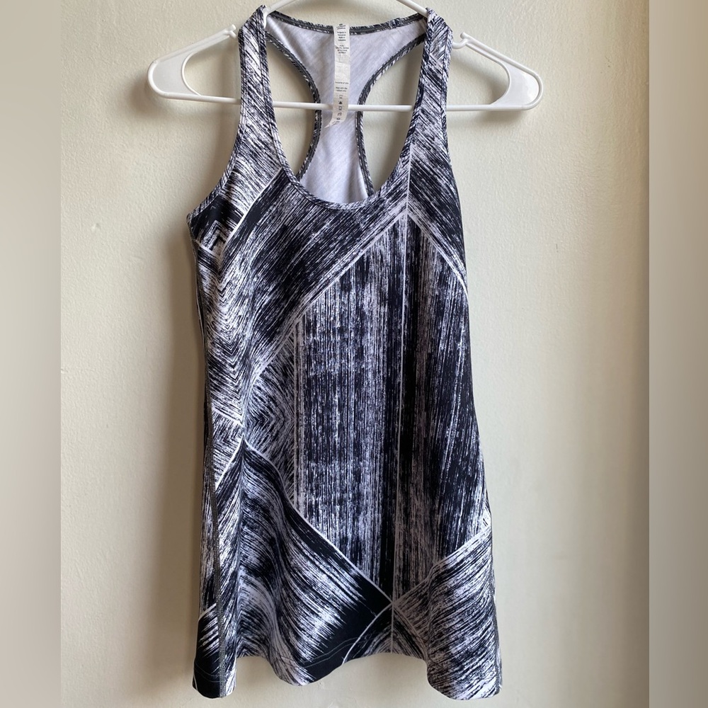 Lululemon Black & White Abstract Geometric Racerback Tank Top Size  6